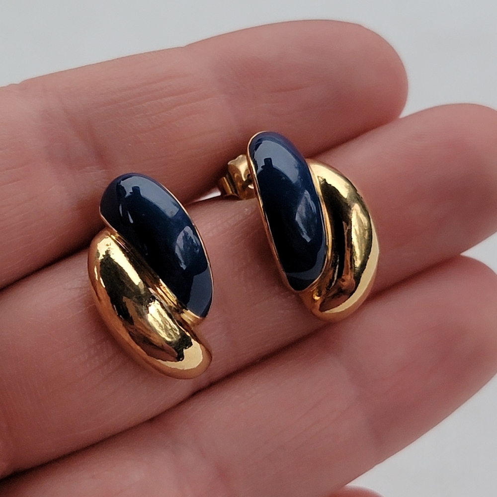 Vintage Gold Tone Enamel Stud Earrings Mid Century Modern